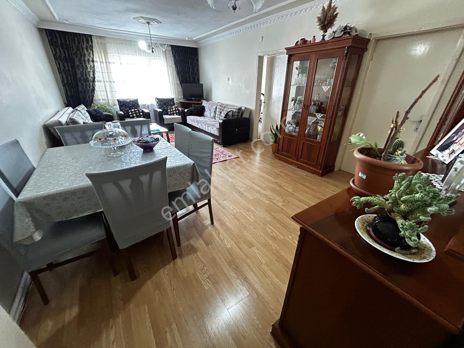 Emlak Danışmanım'dan Plevne Mah Katta Eşyalı 3+1 Daire - Görsel 7