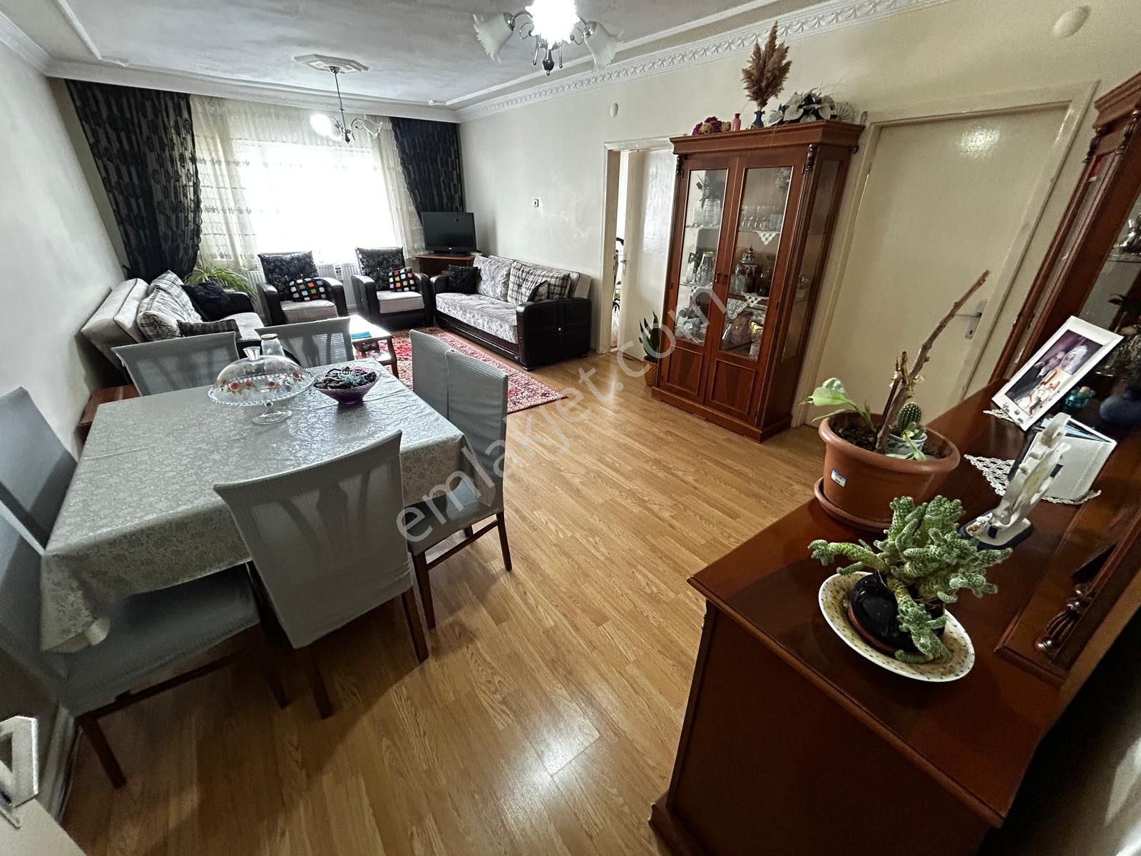 Emlak Danışmanım'dan Plevne Mah Katta Eşyalı 3+1 Daire - Görsel 10