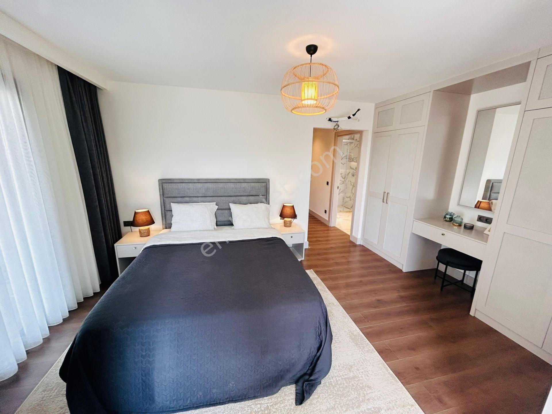 Kuşadası Soğucak Mah.de Deniz Manzaralı 4+1 Satılık Müstakil Villalar - Görsel 32