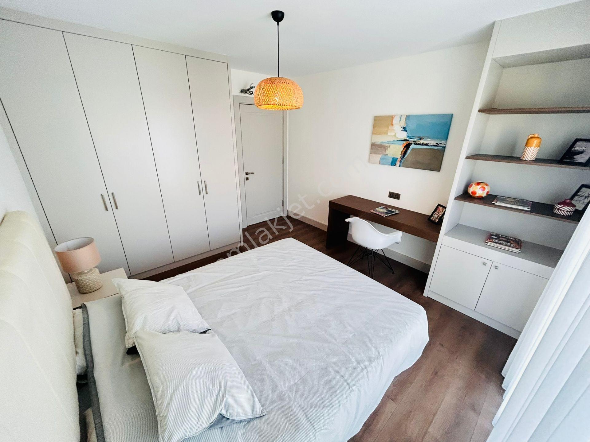 Kuşadası Soğucak Mah.de Deniz Manzaralı 4+1 Satılık Müstakil Villalar - Görsel 24