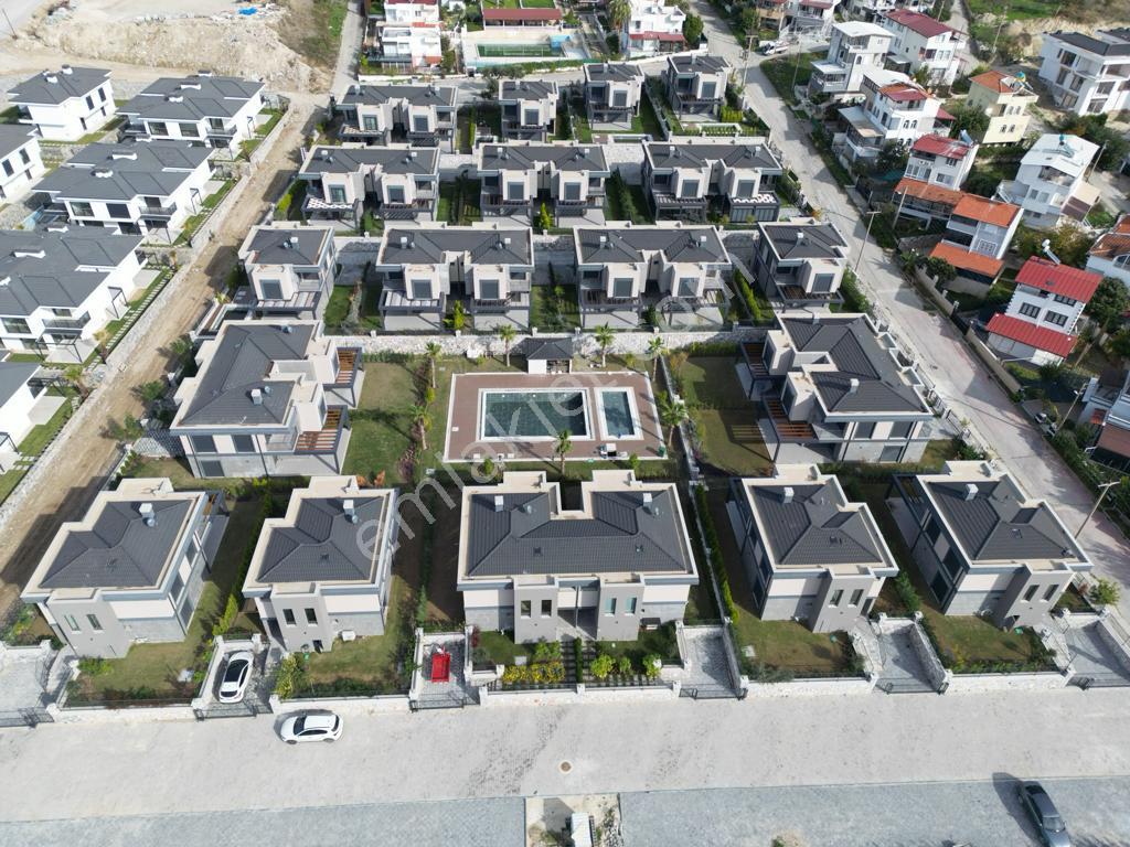 Kuşadası Soğucak Mah.de Deniz Manzaralı 4+1 Satılık Müstakil Villalar - Görsel 5