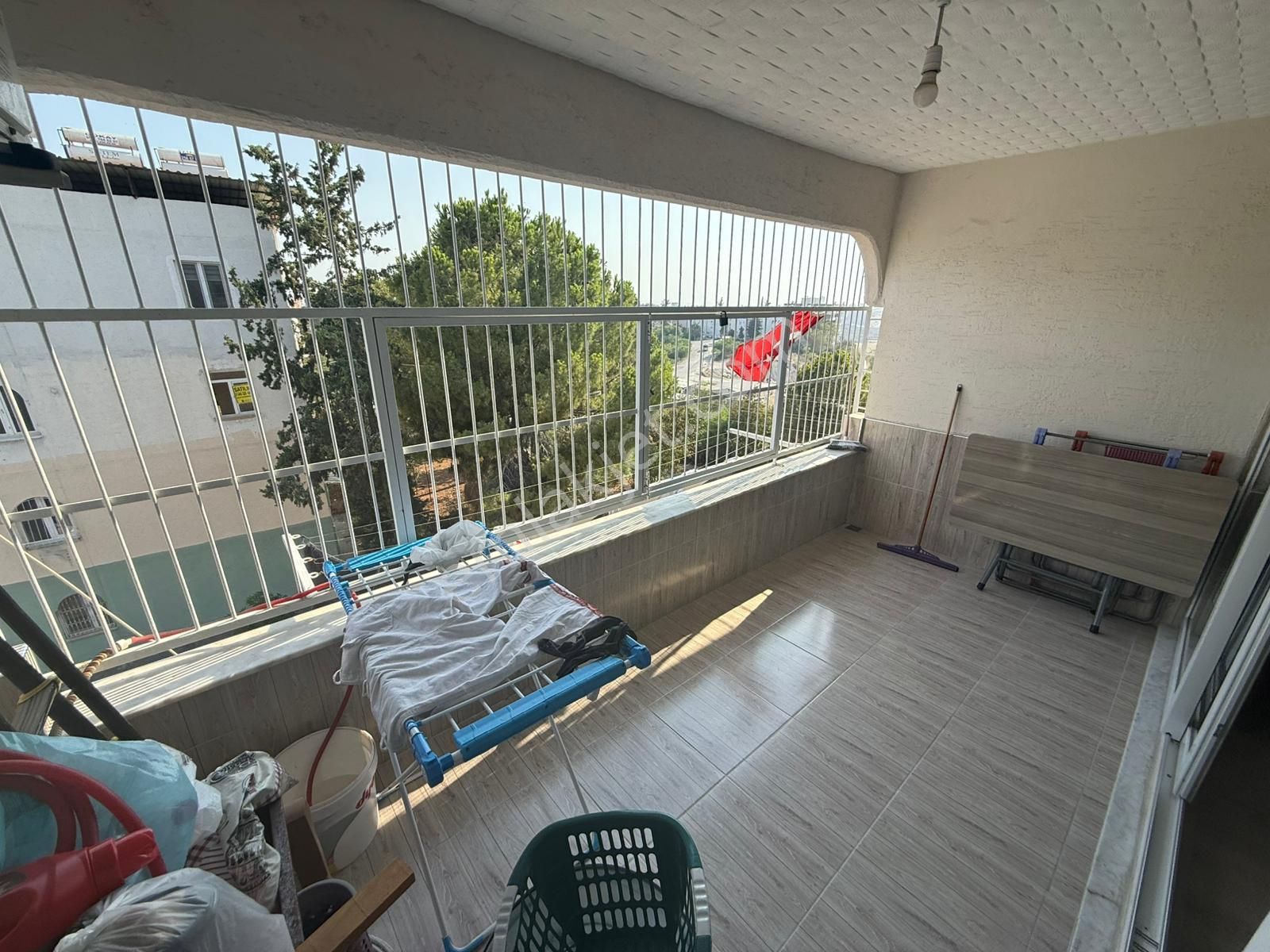 Yüzüncüyıl Mahallesi İçi Full Yapılı 3+1 Satılık Daire