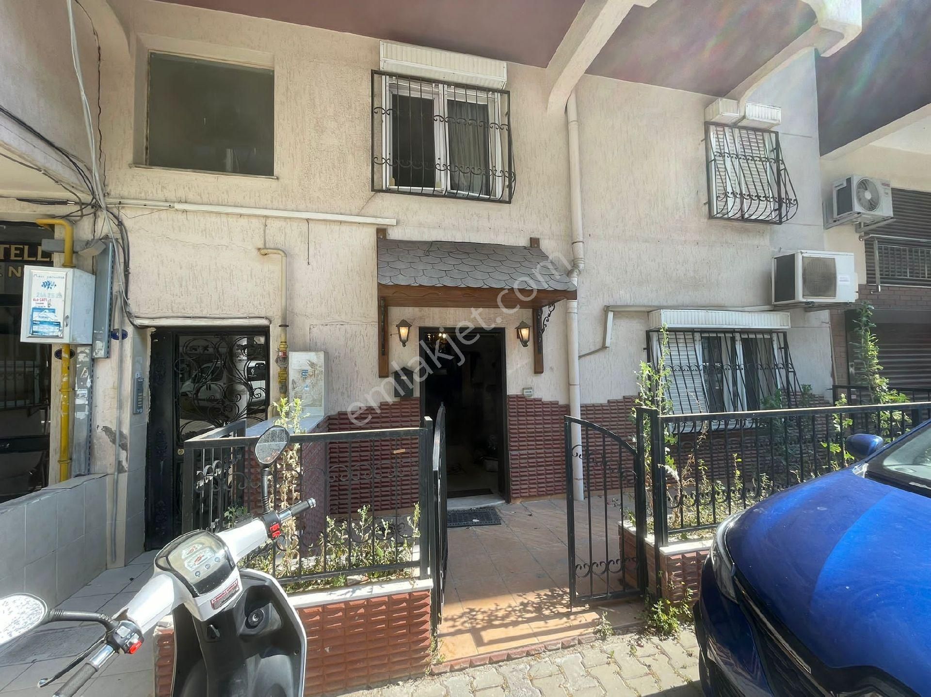 Karşıyaka Girne Bulvarı Paralel Sokağında - Görsel 35