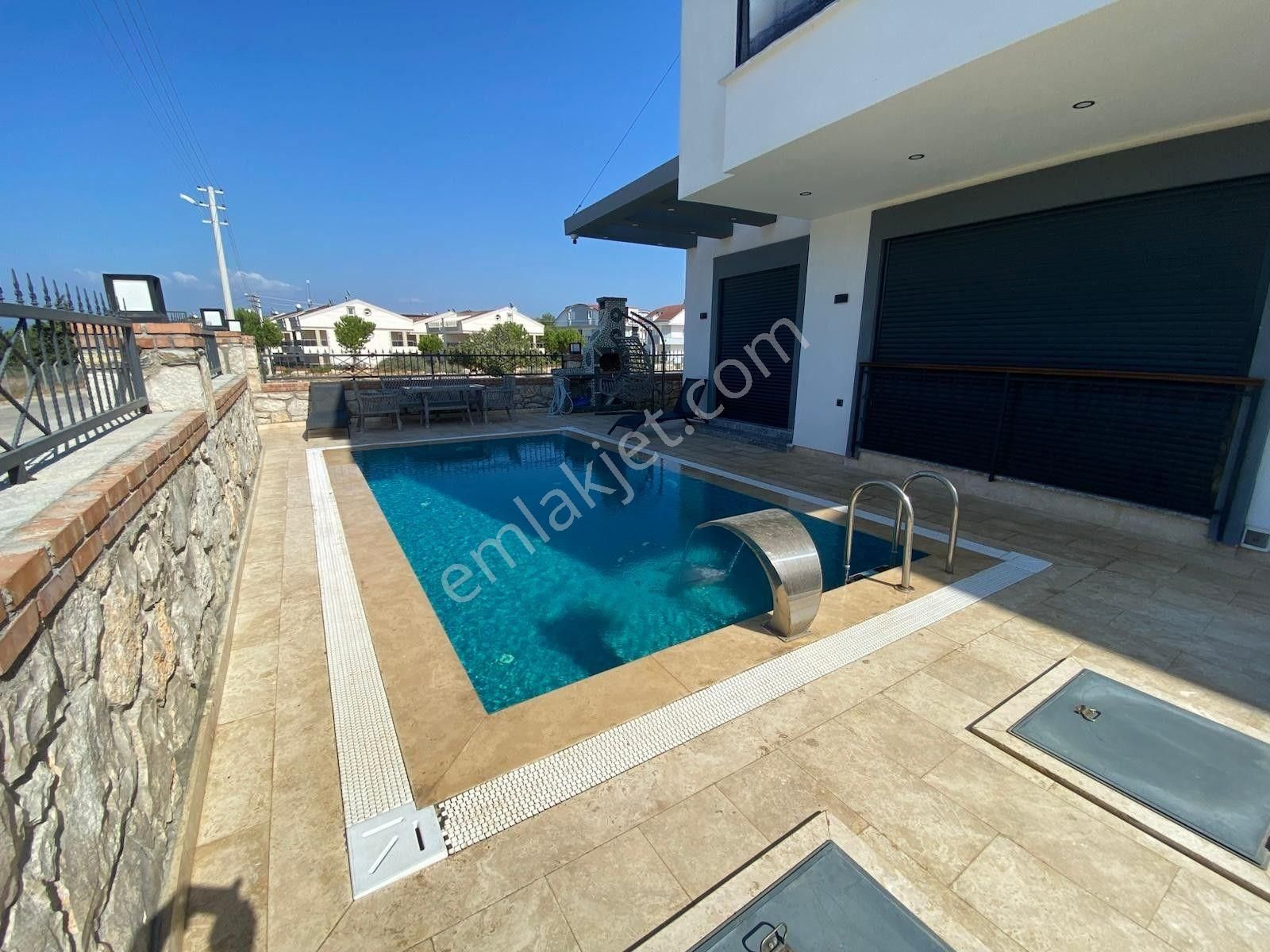 Aydın/didim/altınkum Mh Satılık Eşyalı Havuzlu 5+1 Tam Müstakil Villa - Görsel 11