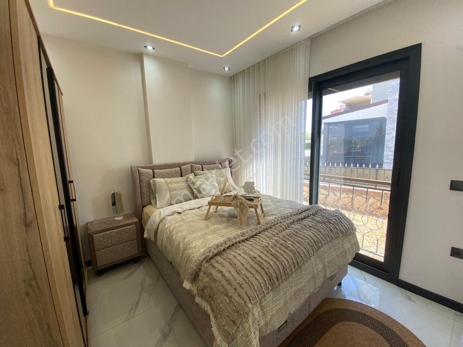 Aydın/didim/altınkum Mh Satılık Eşyalı Havuzlu 5+1 Tam Müstakil Villa - Görsel 16