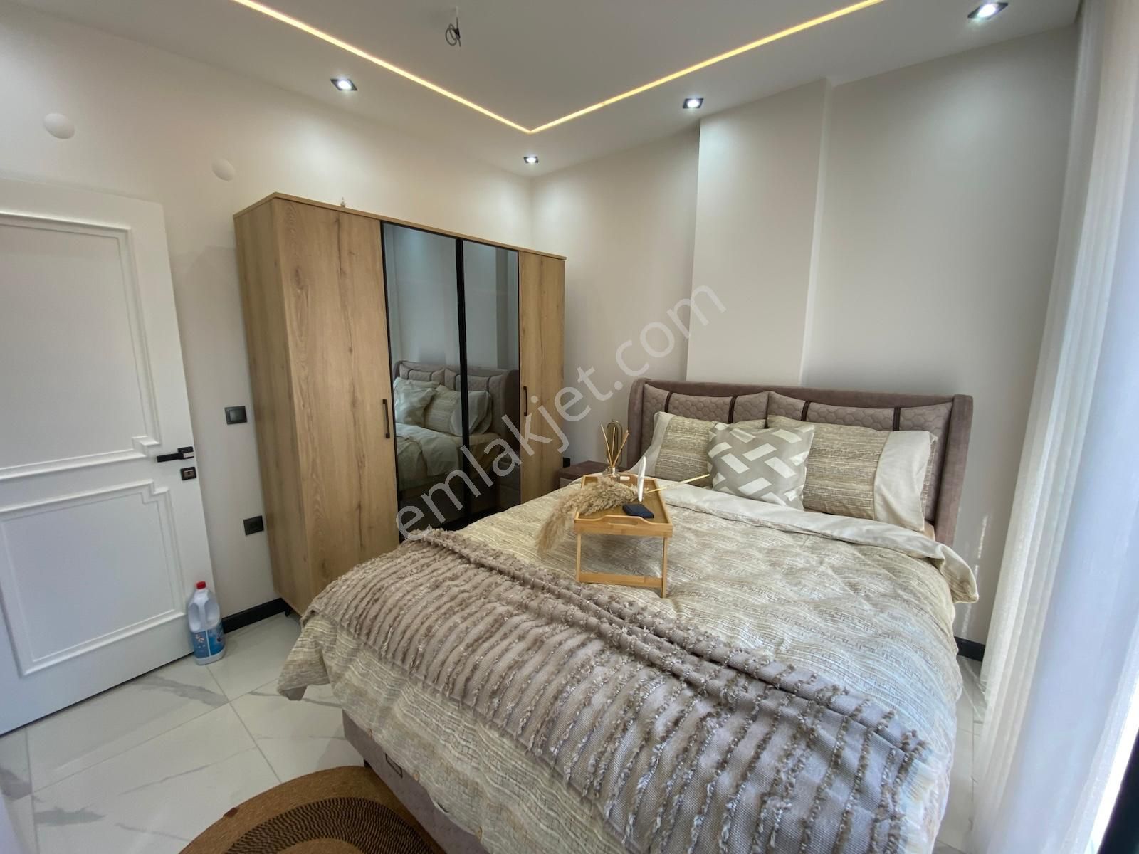 Aydın/didim/altınkum Mh Satılık Eşyalı Havuzlu 5+1 Tam Müstakil Villa - Görsel 2