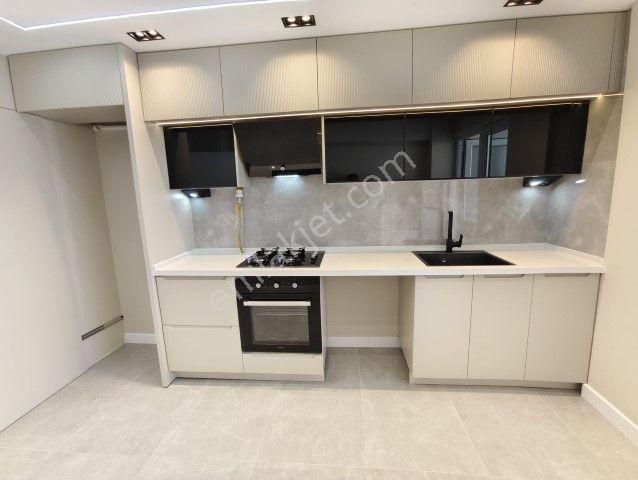 Bostanlıda Full Tadilatlı 3+1 Satılık Lüks Daire - Görsel 6