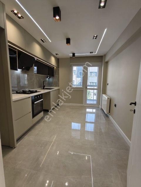 Bostanlıda Full Tadilatlı 3+1 Satılık Lüks Daire - Görsel 12