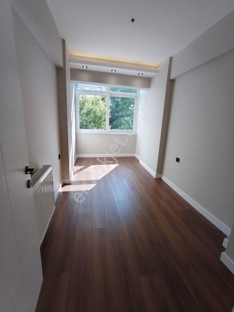 Bostanlıda Full Tadilatlı 3+1 Satılık Lüks Daire - Görsel 5