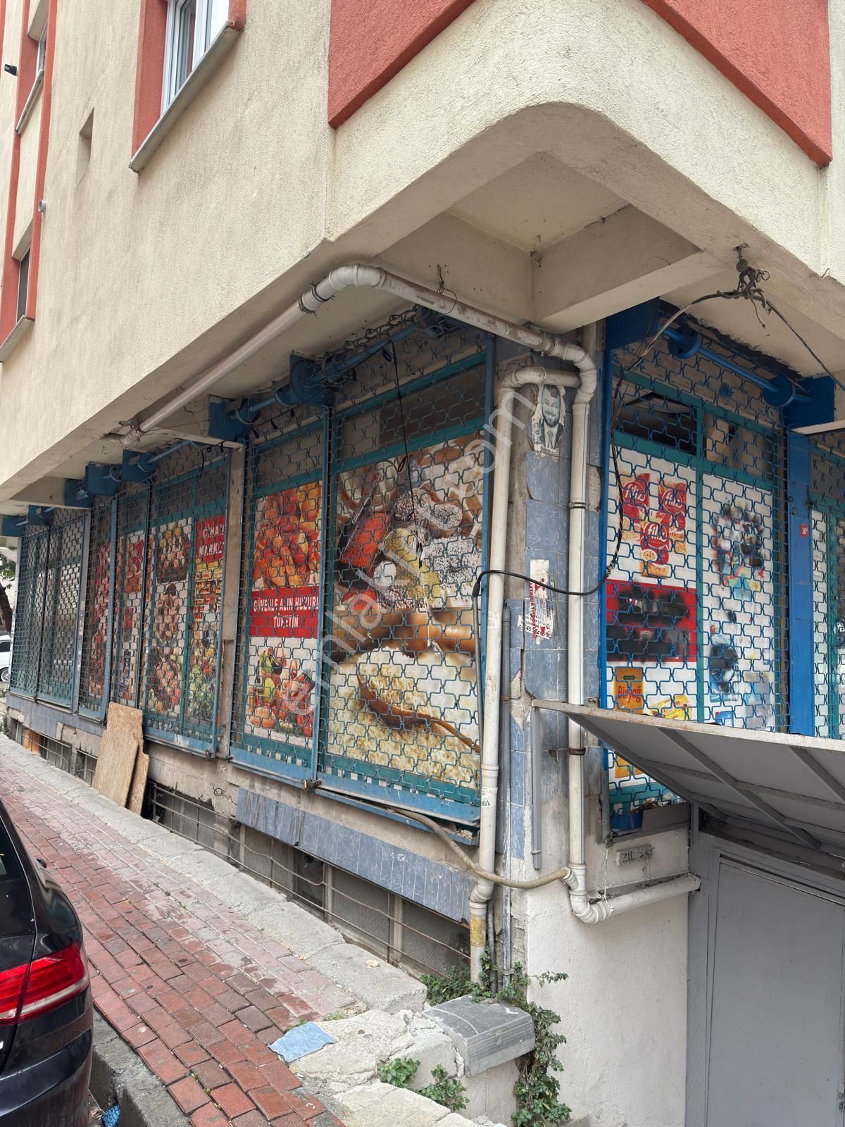 (acill) Yenibosna Cuma Pazarın'da Satılık Küşe Dükkan - Görsel 4