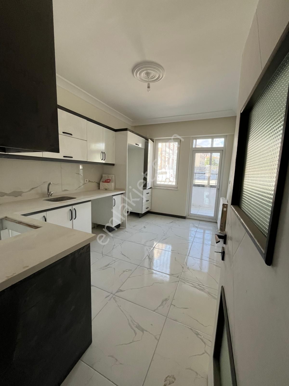 Öz Gaye Emlaktan Develi Aşık Seyrani Mahallesinde Satılık Sıfır Daire - Görsel 6