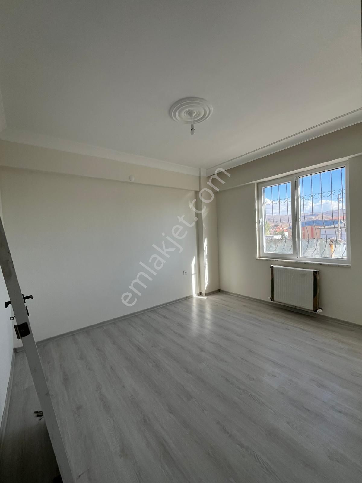 Öz Gaye Emlaktan Develi Aşık Seyrani Mahallesinde Satılık Sıfır Daire - Görsel 3