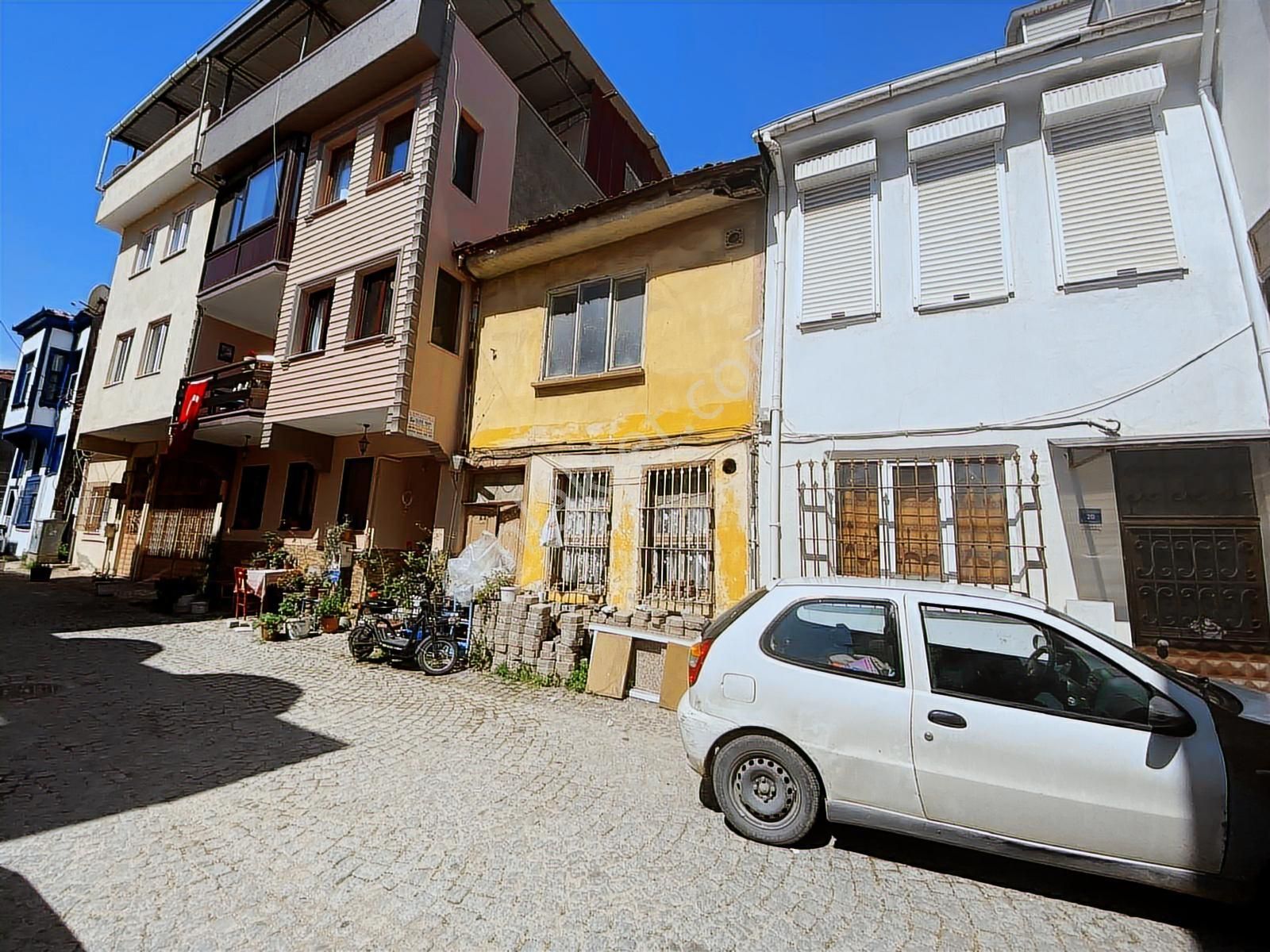 Mudanya'da Kapital'den 2 Ayrı Tapulu Satılık Müstakil Ev - Görsel 11