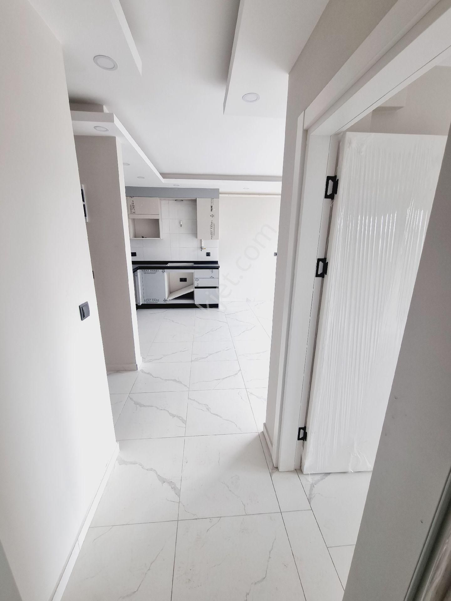 Kuşadası Otogar Uzerı Satılık Sıfır 60m2 Havuzlu 1+1daıre - Görsel 4