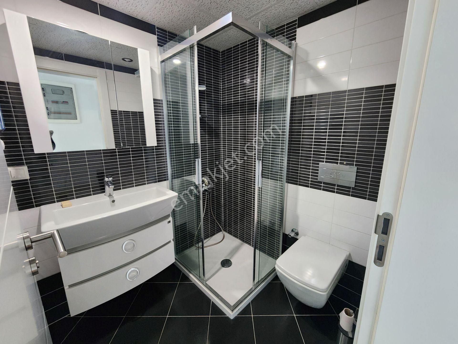 Kartal Hukukçular Towers 'da Çift Cephe Büyük Tip Kiralık Ofis - Görsel 12