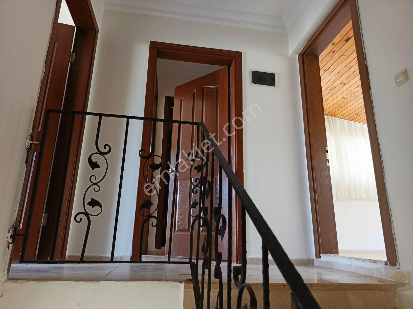 Stop’tan Ovacık Merkezi Konumda Havuzlu Villa - Görsel 16