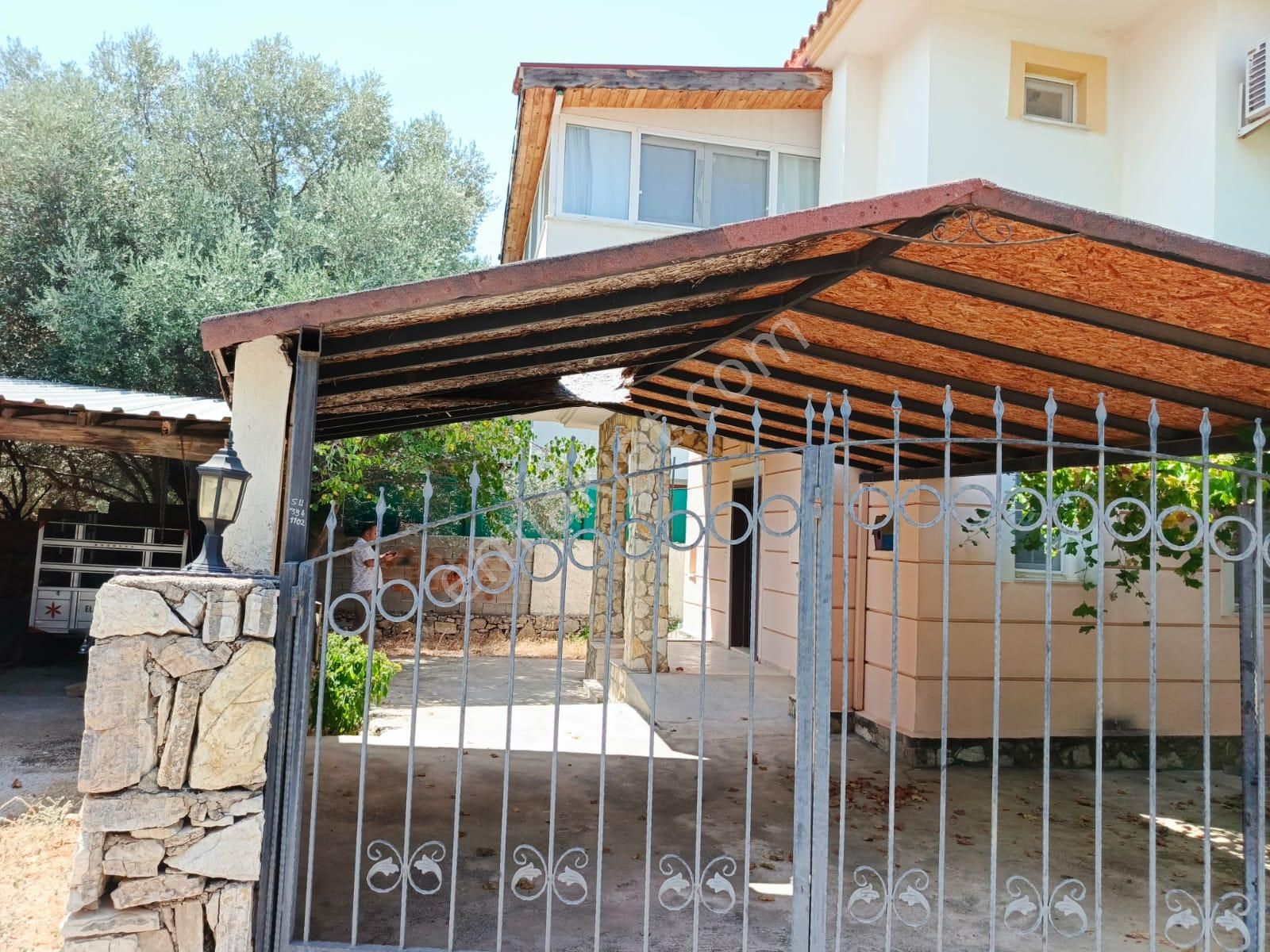 Stop’tan Ovacık Merkezi Konumda Havuzlu Villa - Görsel 2