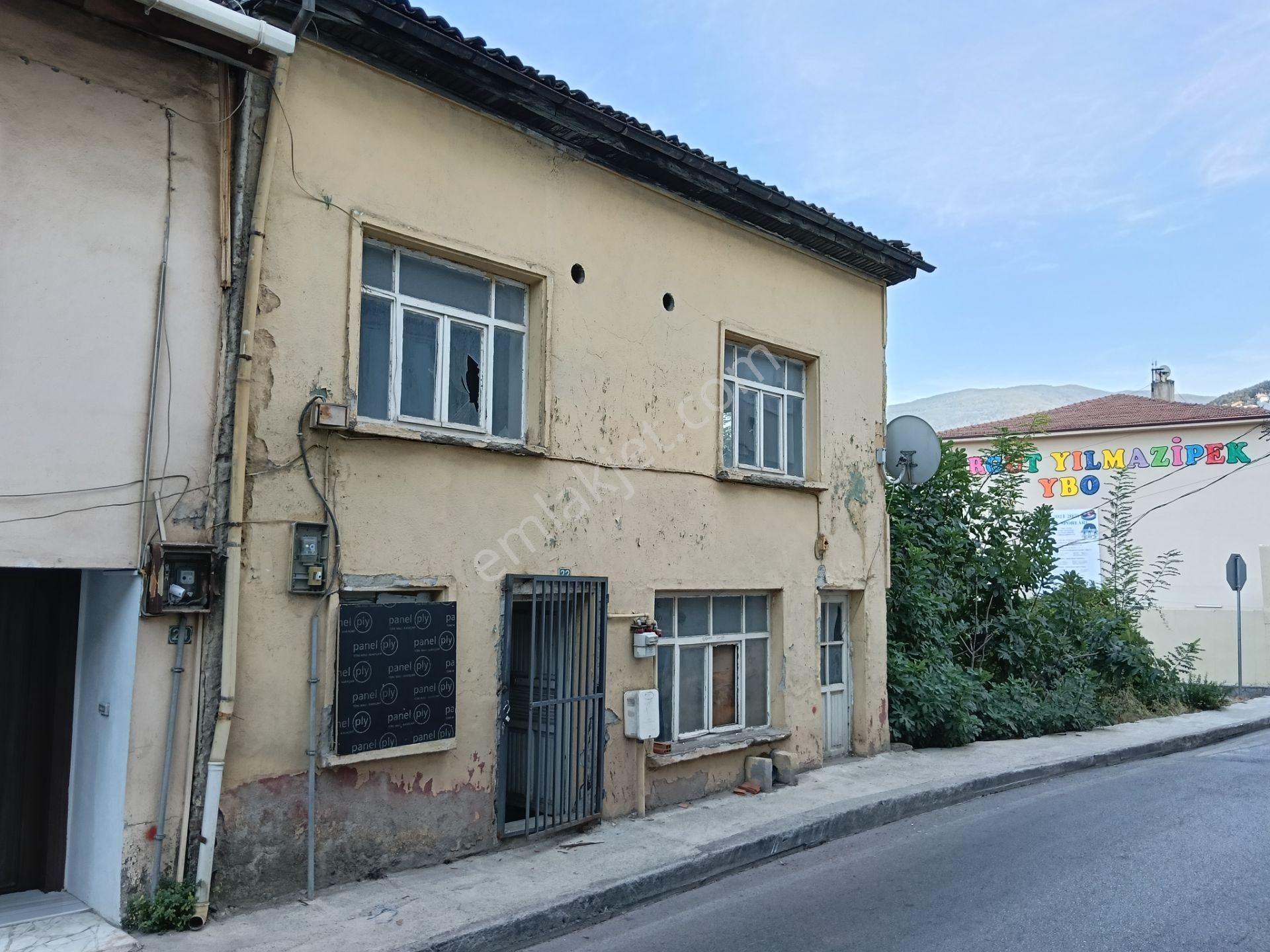 Bursa Osmangazi Hamzabey Satılık Müstakil Tripleks Bahçeli Müstakil Ev