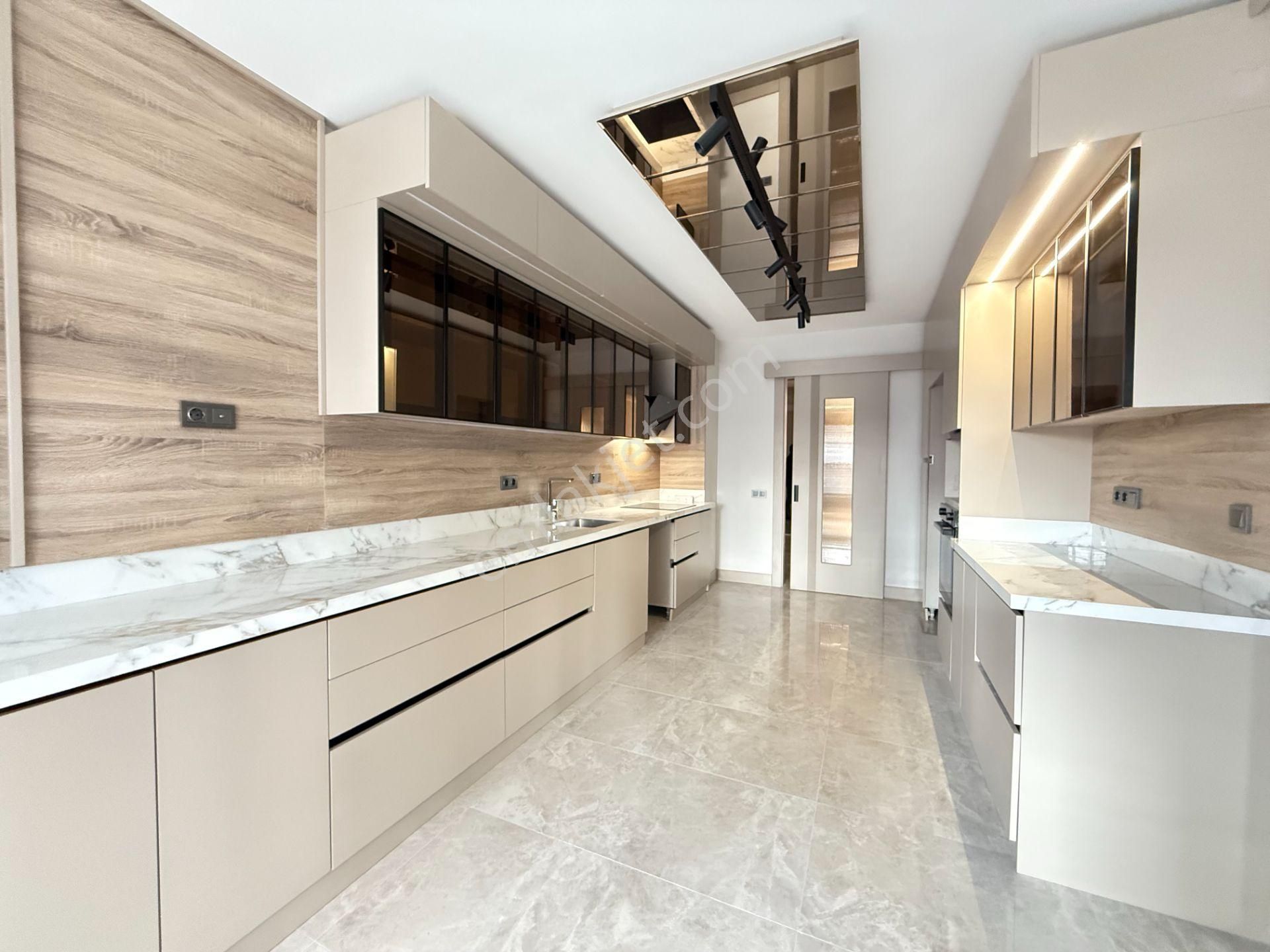 Ova Gross Karşısı 4,5+1 9.kat Loft Yapı Çift Bloklu Site İçinde - Görsel 9