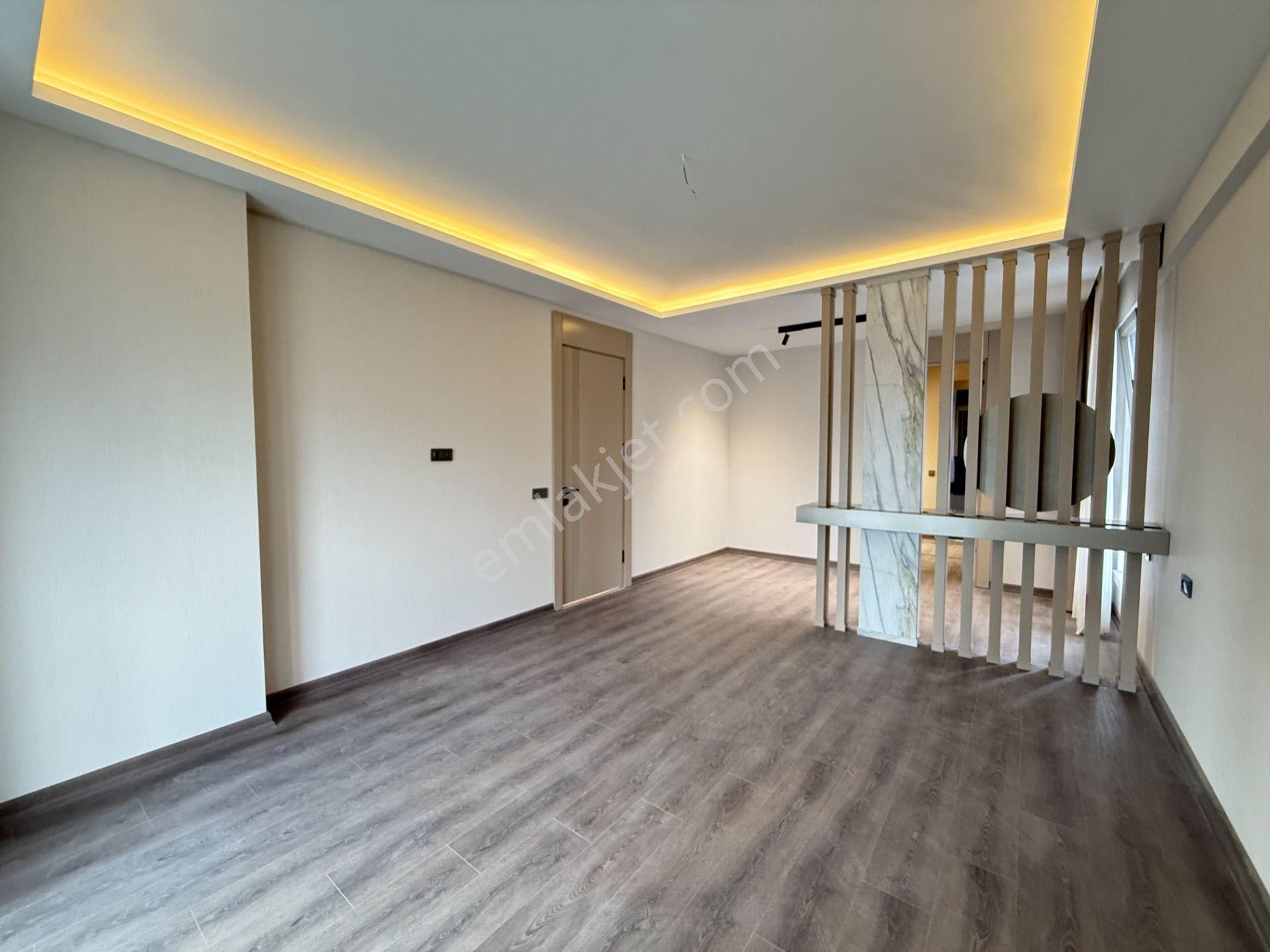 Ova Gross Karşısı 4,5+1 9.kat Loft Yapı Çift Bloklu Site İçinde - Görsel 28