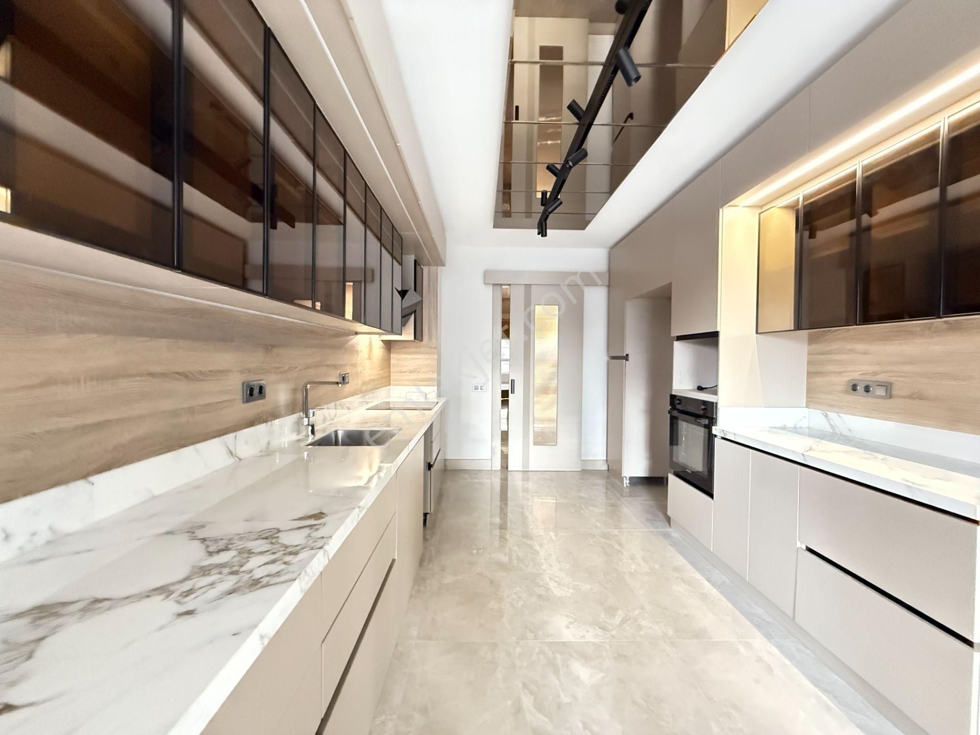 Ova Gross Karşısı 4,5+1 9.kat Loft Yapı Çift Bloklu Site İçinde - Görsel 11