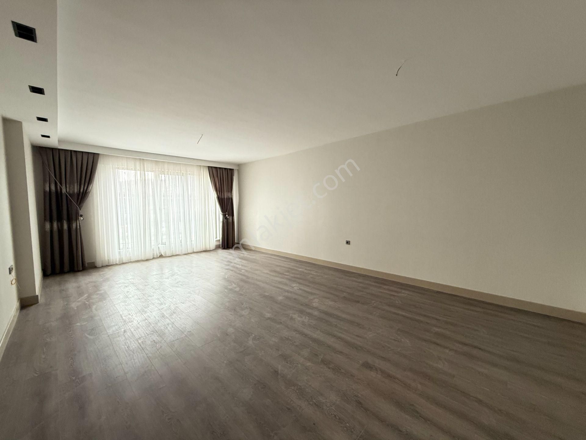 Ova Gross Karşısı 4,5+1 9.kat Loft Yapı Çift Bloklu Site İçinde - Görsel 13