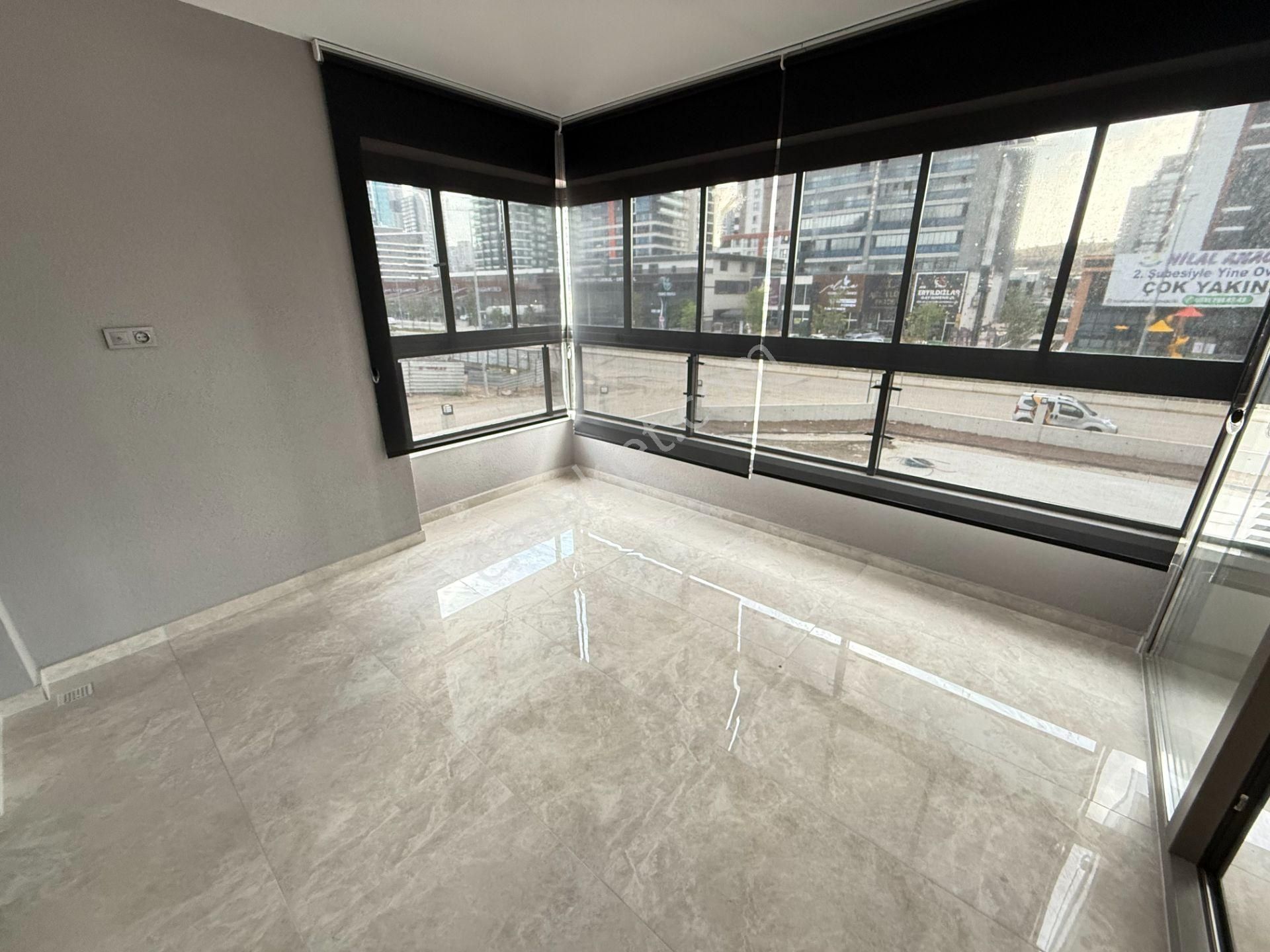 Ova Gross Karşısı 4,5+1 9.kat Loft Yapı Çift Bloklu Site İçinde - Görsel 33