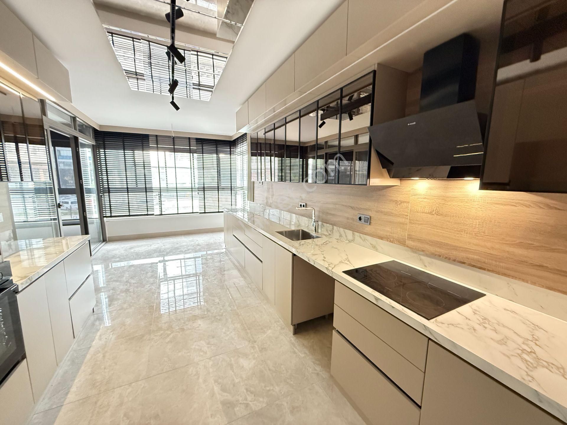 Ova Gross Karşısı 4,5+1 9.kat Loft Yapı Çift Bloklu Site İçinde - Görsel 12