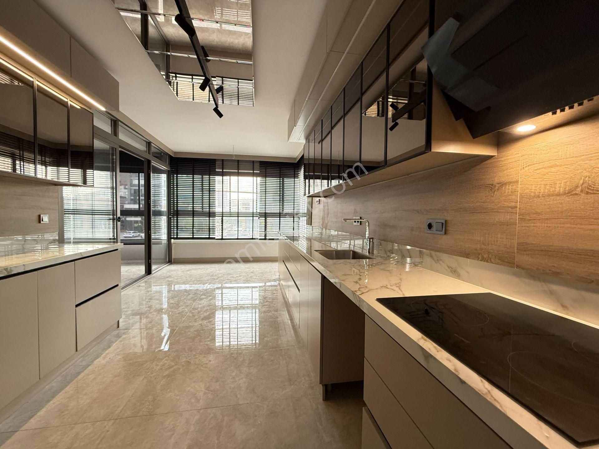 Ova Gross Karşısı 4,5+1 9.kat Loft Yapı Çift Bloklu Site İçinde - Görsel 4