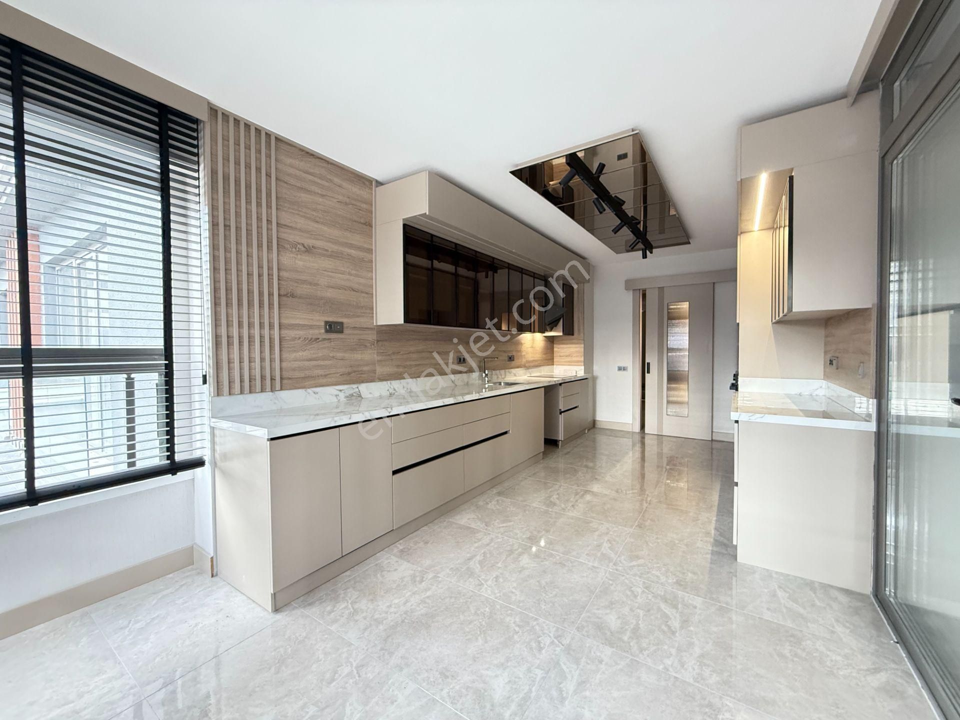 Ova Gross Karşısı 4,5+1 9.kat Loft Yapı Çift Bloklu Site İçinde - Görsel 5