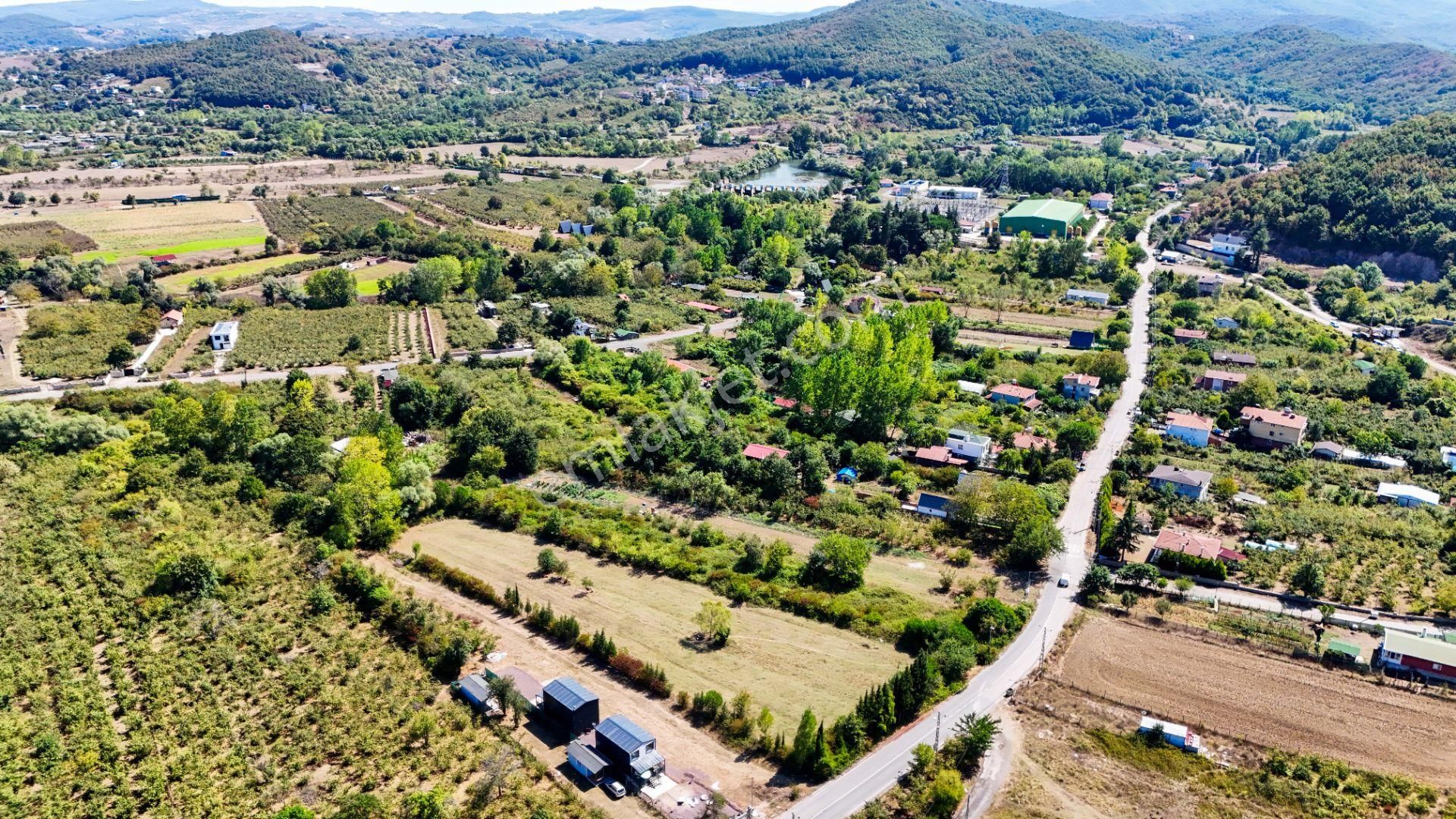 Remax Anı 'dan Şile İsaköy 'de Satılık Müstakil Arsa