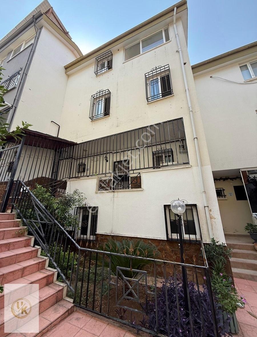 Karslılar'da Trt Cvr 5+2/3 Mutfak/3 Banyo/bahçeli/forleks Villa - Görsel 12