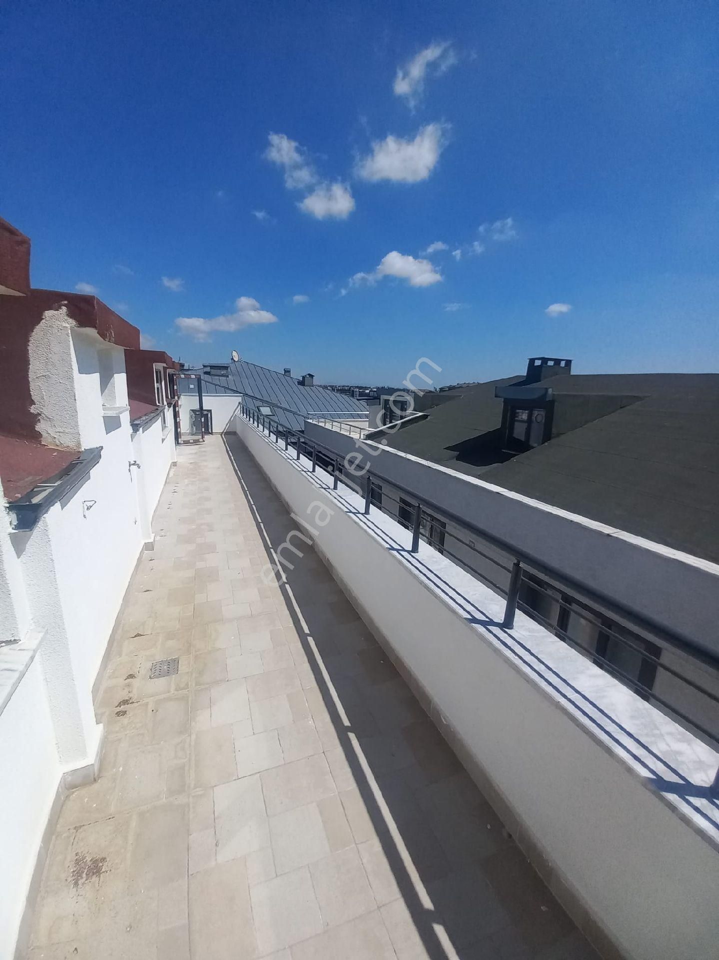 Küçükçekmece Cennet Mah. Satılık Otoparklı 200 M2 Dubleks Metrobüse 2 Dak - Görsel 15