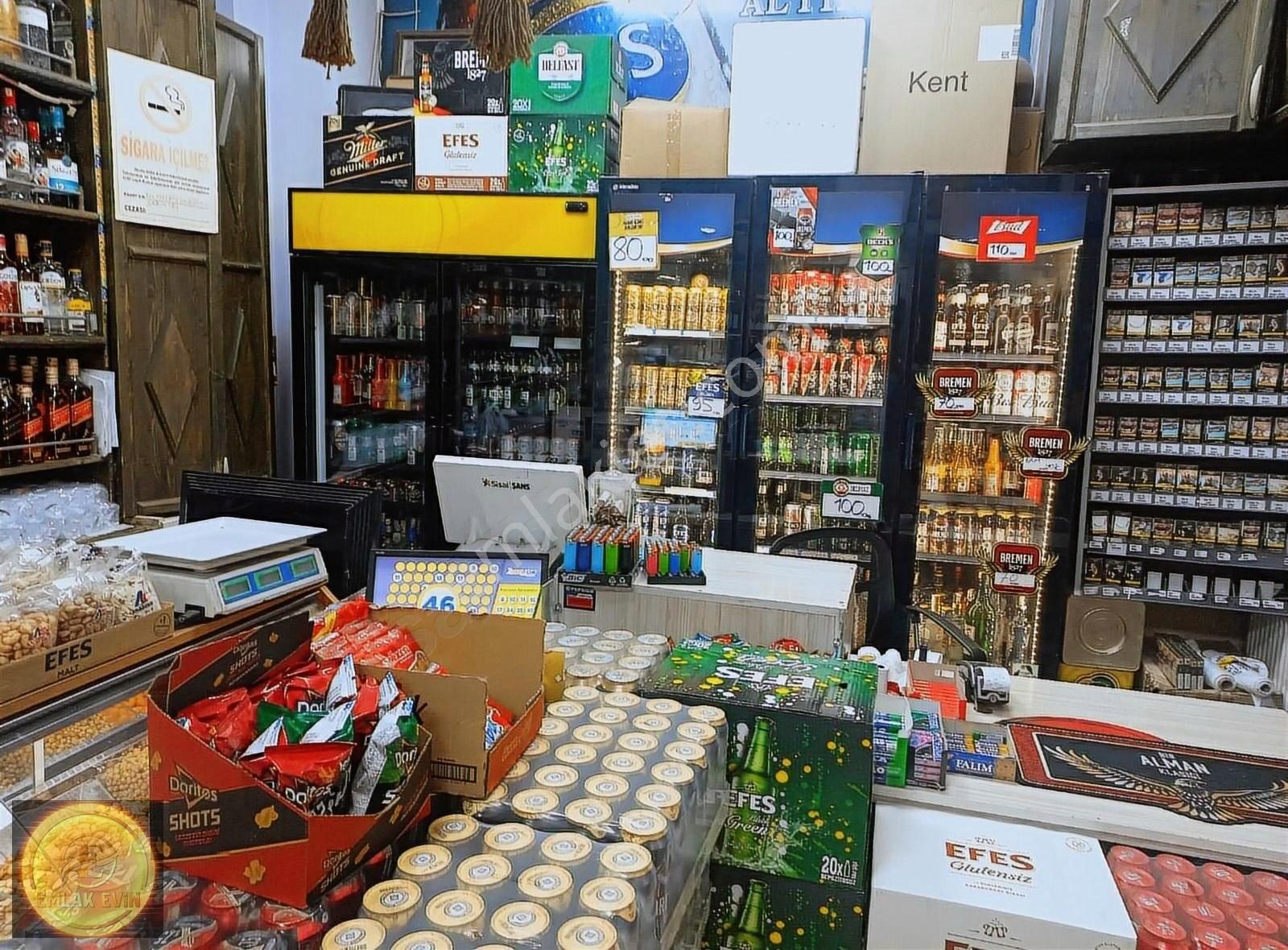 Eryaman Da Galaksi Avm De Giriş Vitrini Olan Faal Dükkan - Görsel 9