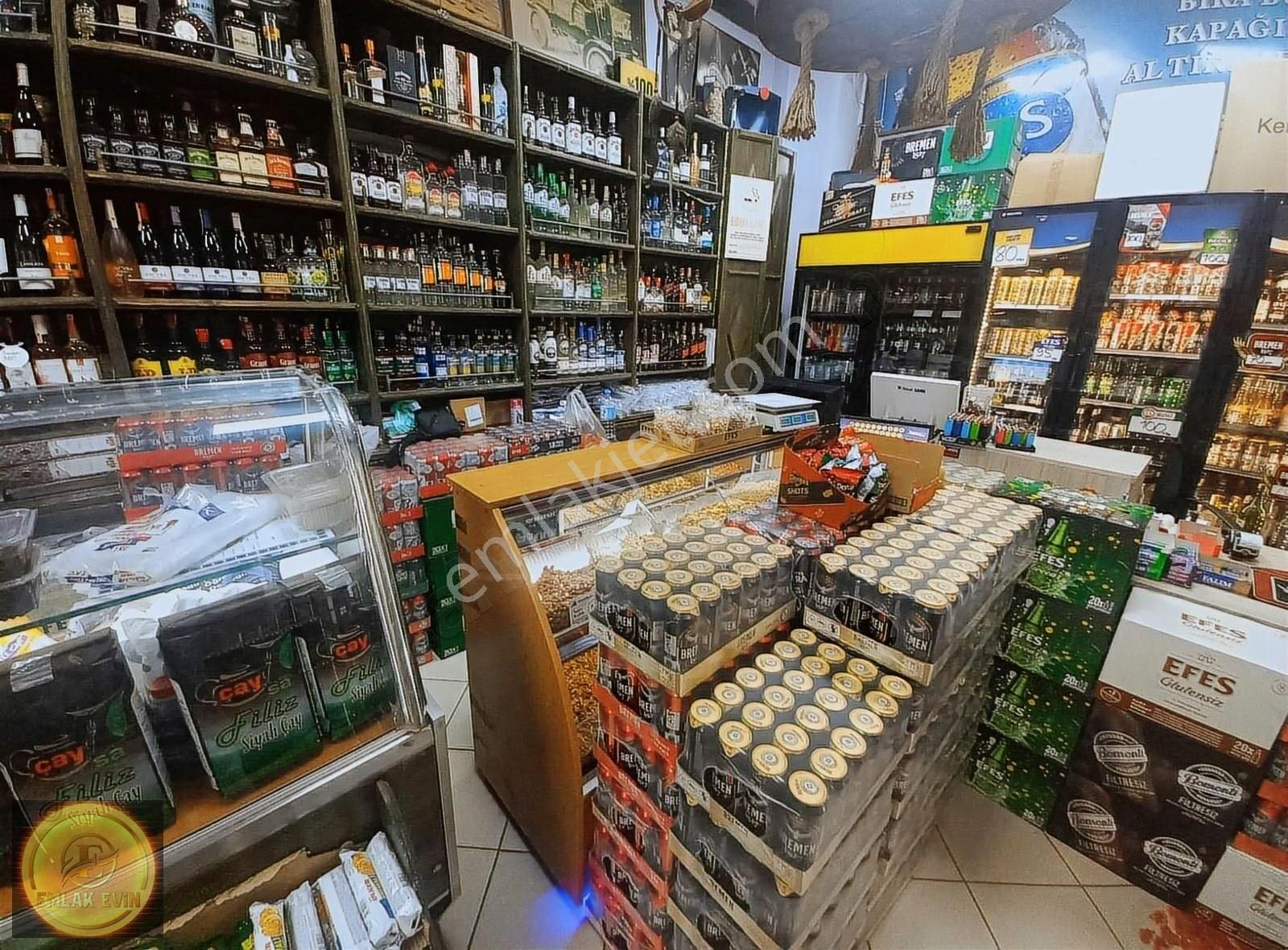 Eryaman Da Galaksi Avm De Giriş Vitrini Olan Faal Dükkan - Görsel 5