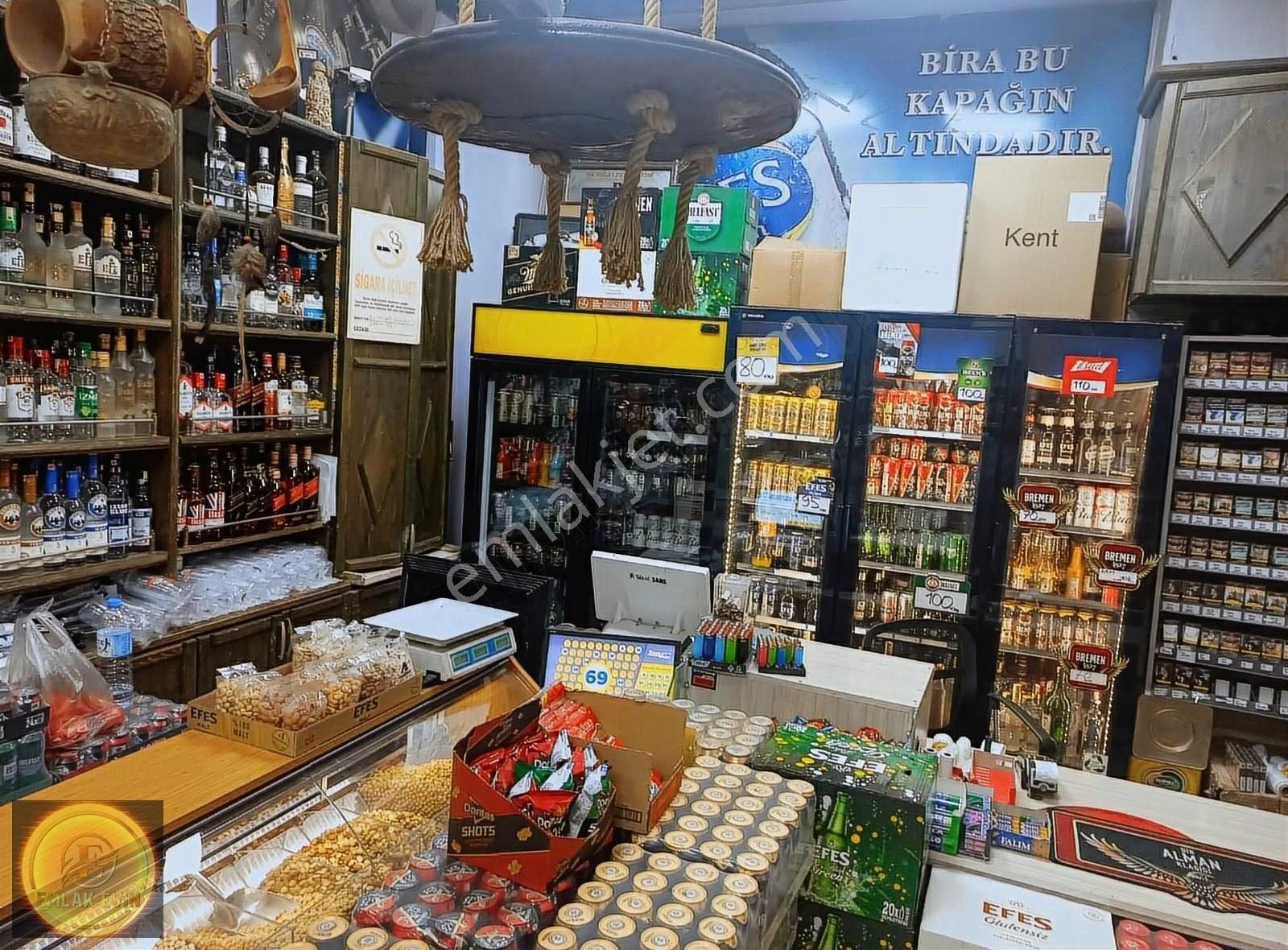 Eryaman Da Galaksi Avm De Giriş Vitrini Olan Faal Dükkan - Görsel 12