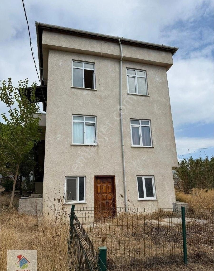 Sevgi Emlaktan Satılık Müstakil Ev - Görsel 8