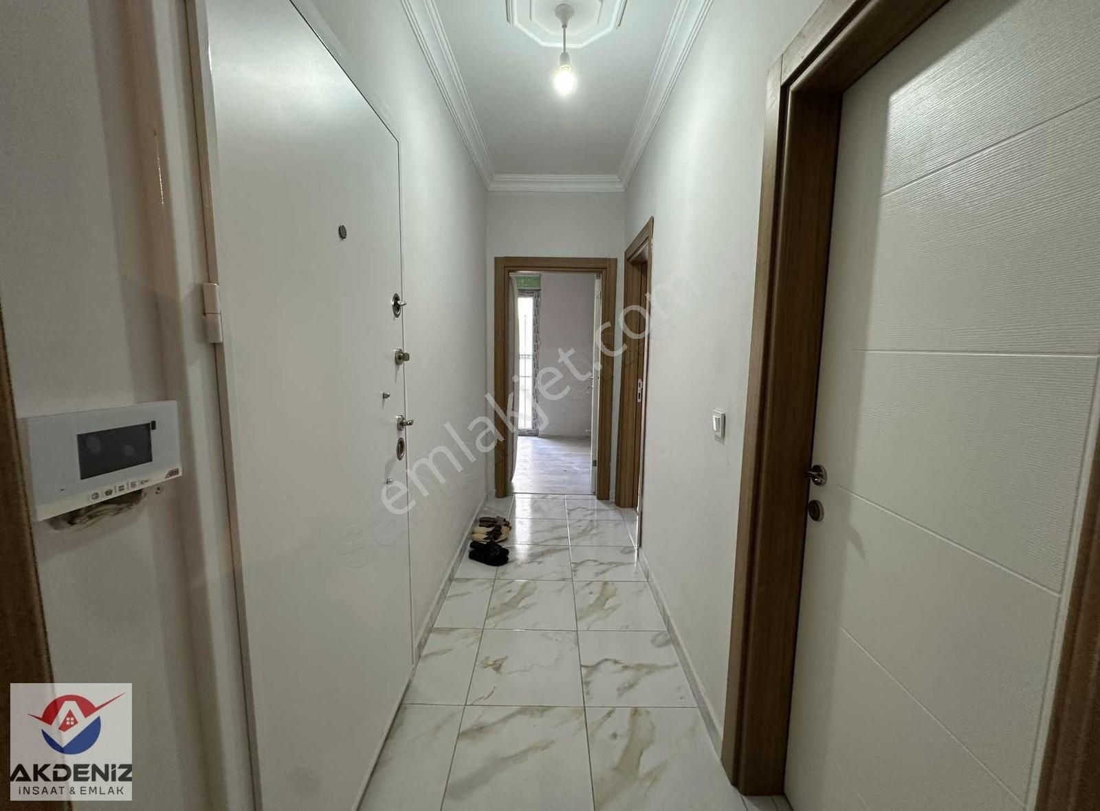 Yeni Binada Denize Yürüme Mesafesinde 2+1 Giriş Kat Daire - Görsel 4