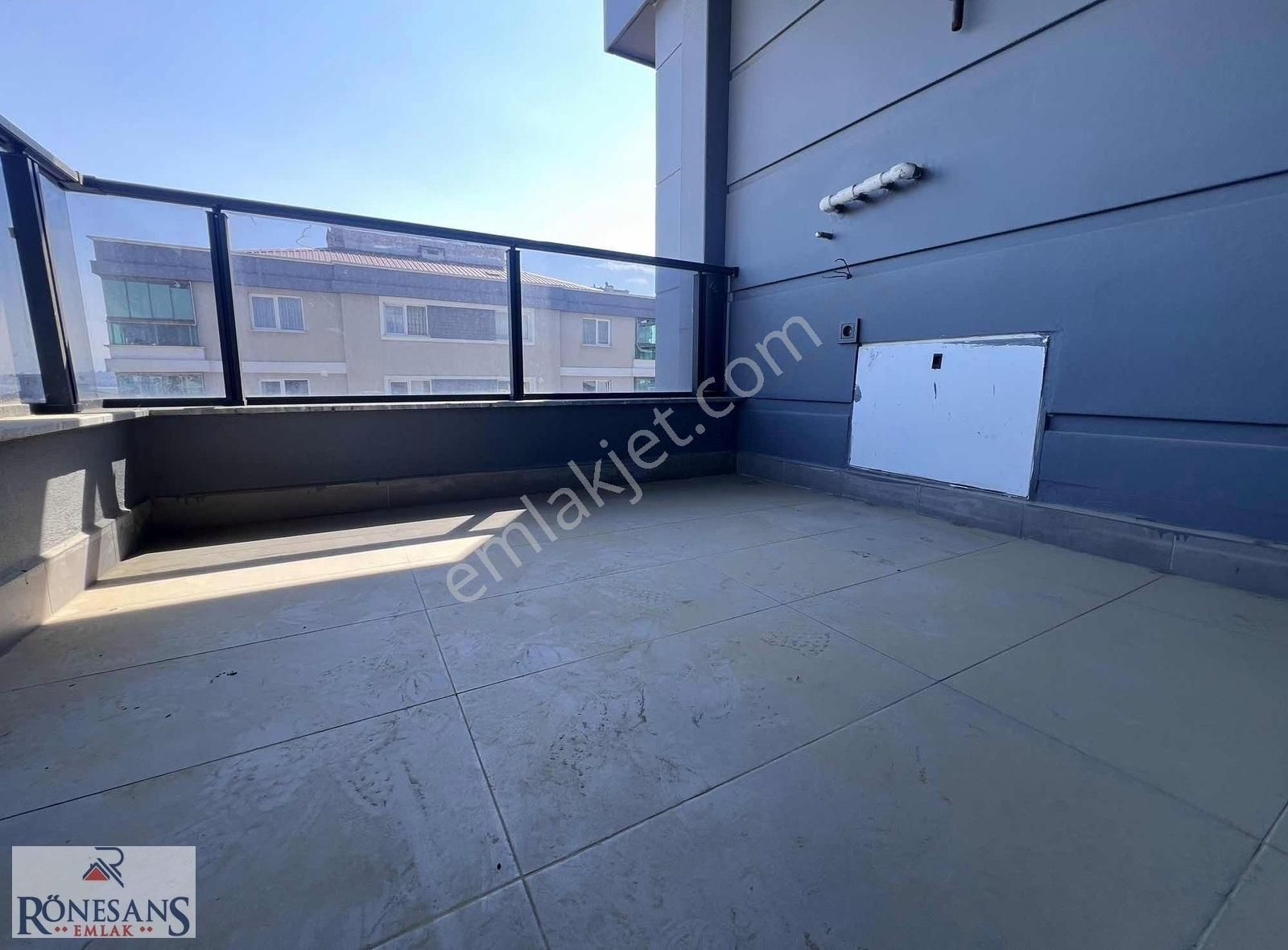 Rönesans Emlak'tan Tramvay'a Cephe Deniz Manzaralı Daire - Görsel 10