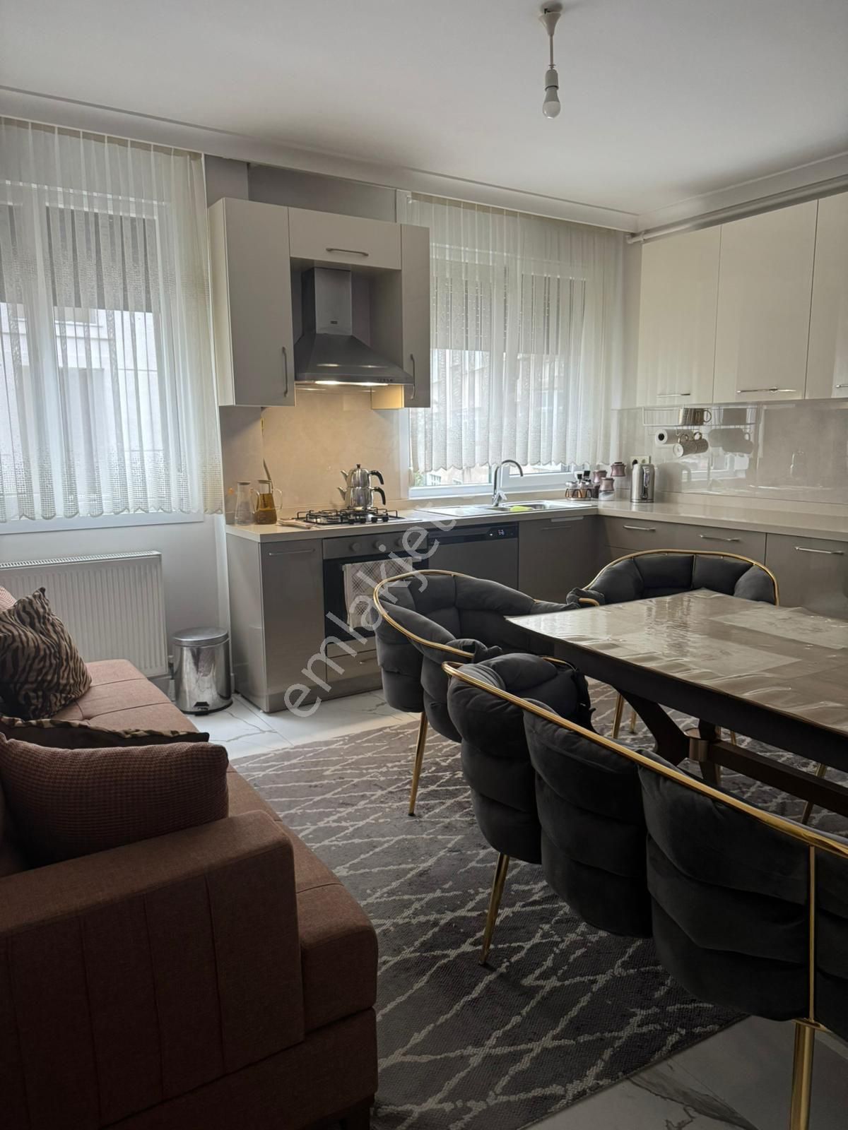 Bahçelievler İstanbul Şehitleri Caddesi Üzerinde 3+1'den Geniş Mutfaklı 2+1 - Görsel 29