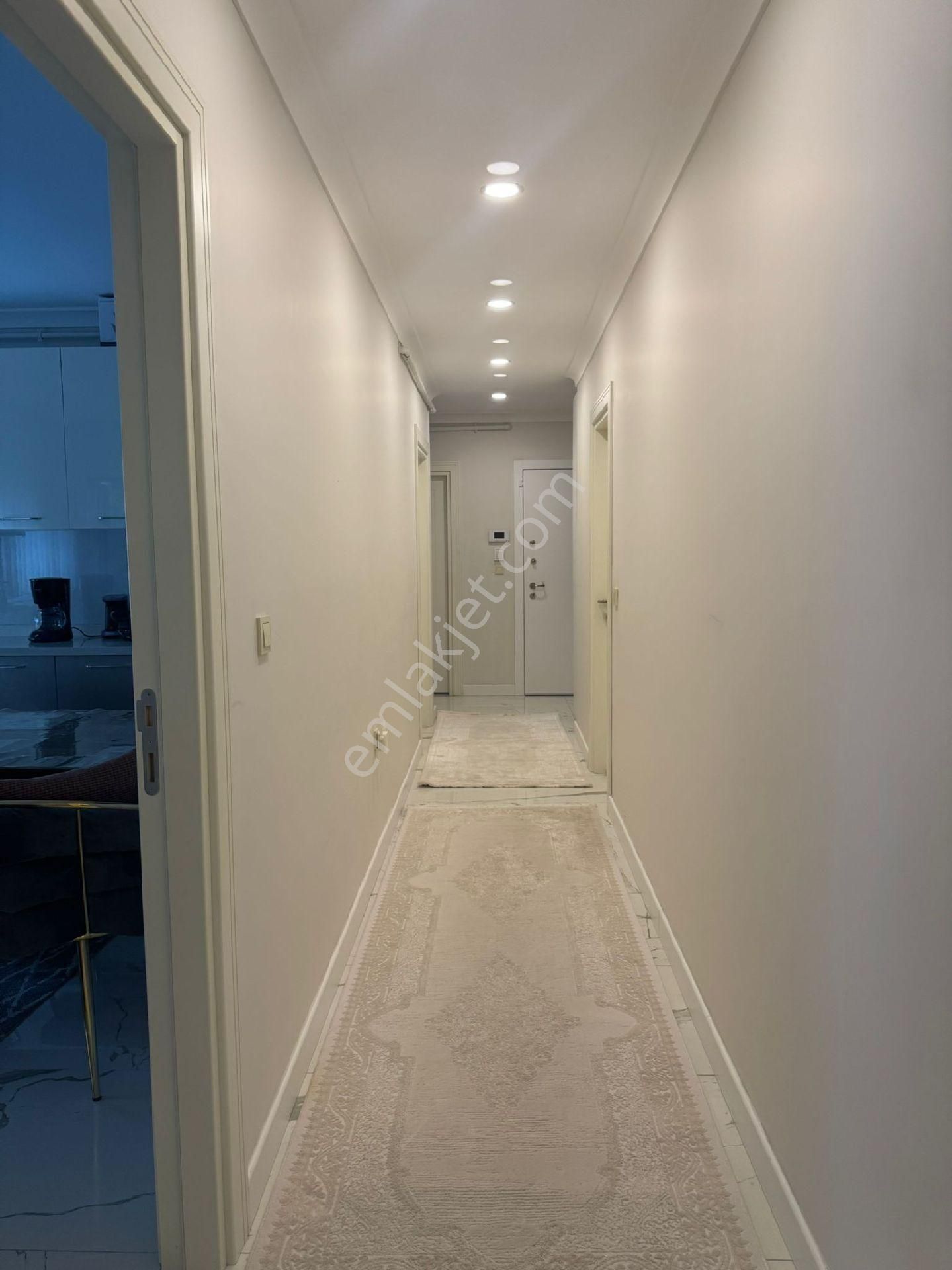 Bahçelievler İstanbul Şehitleri Caddesi Üzerinde 3+1'den Geniş Mutfaklı 2+1 - Görsel 13