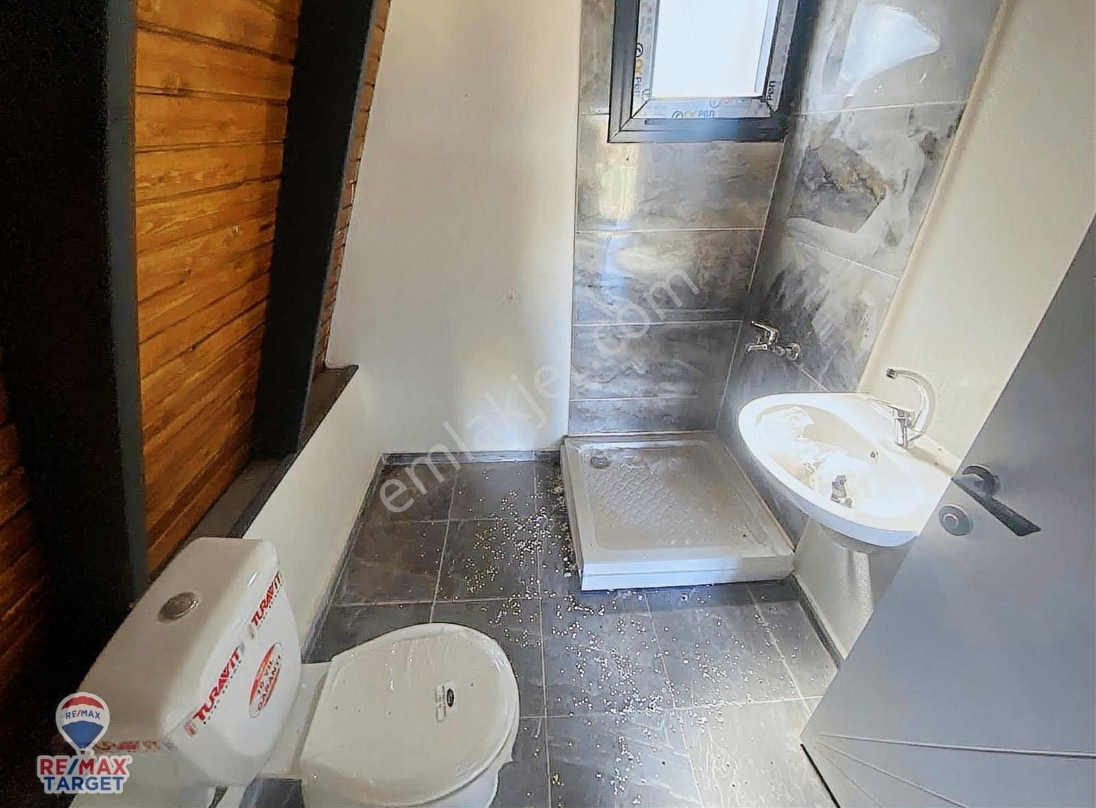 Kemalpaşa Çambelde Rızaı Taksımlı 2 Katlı Bahçelı Bungalov - Görsel 9