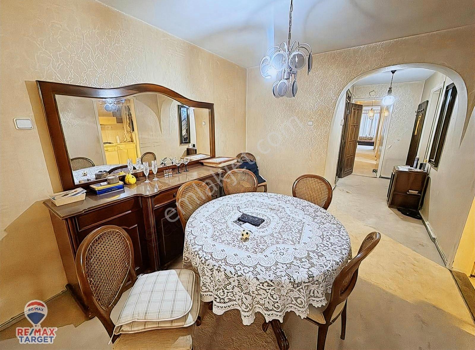 Konak Güzelyalı Satılık 1. Kat Yalı Dairesi - Görsel 33