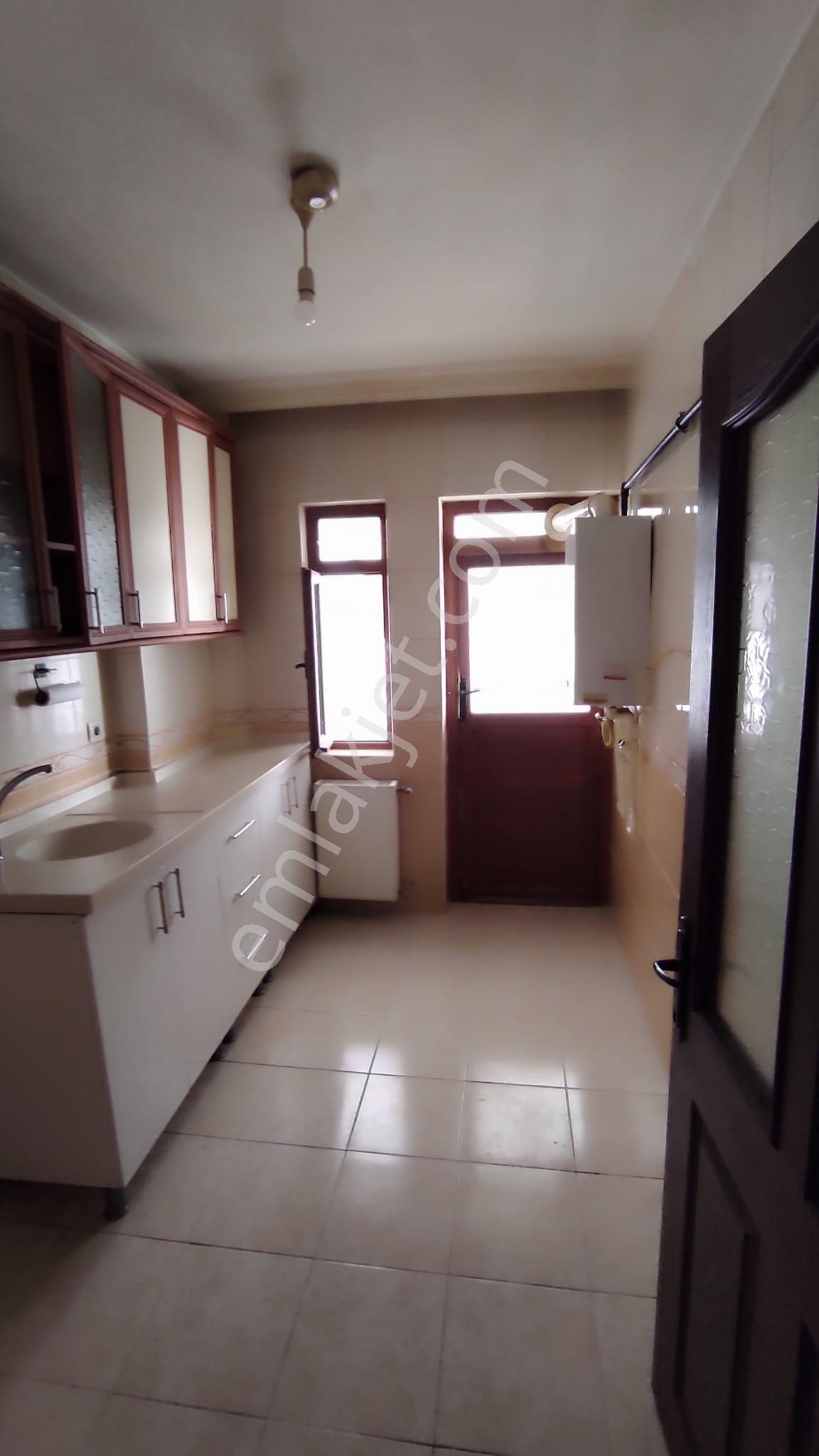 Osmangazi Mah*merkez De*okula*marketlere*yakın*3+1*kiralık*daire* - Görsel 13