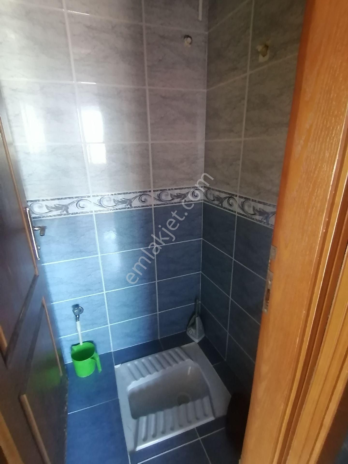 Ümraniye Çakmak Tavukçuyolu Caddesi Metro Yürüme Mesafesi 3.kat 2+1 90 Metre Kiralık Daire Ev - Görsel 13