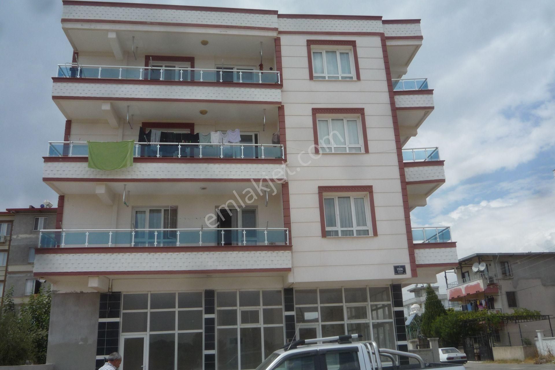 İzmir Torbalı Gold Emlaktan Satılık Komple 2 Daire Ve Dükkan