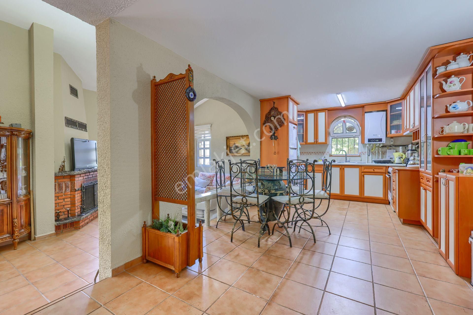 Beykoz Mahmut Şevket Paşa'da Film-dizi Çekimlerine Uygun Ev - Görsel 10