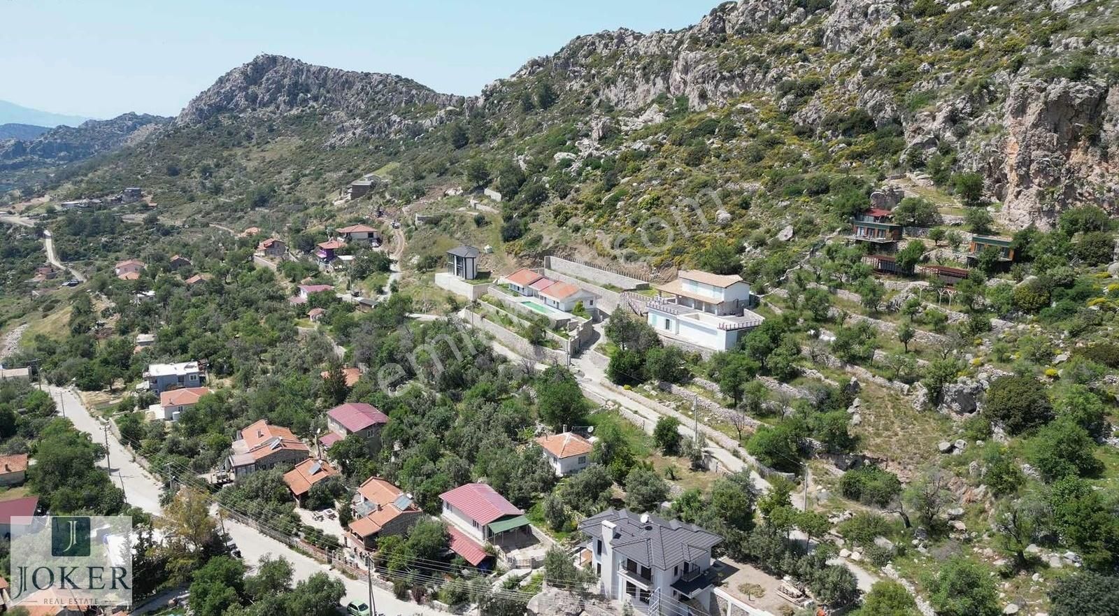 Joker: Marmaris Söğüt Deniz Manzaralı Yol Cephe Yaşam Alanı - Görsel 19