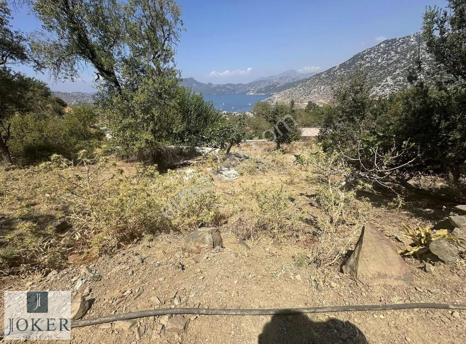 Joker: Marmaris Söğüt Deniz Manzaralı Yol Cephe Yaşam Alanı - Görsel 15