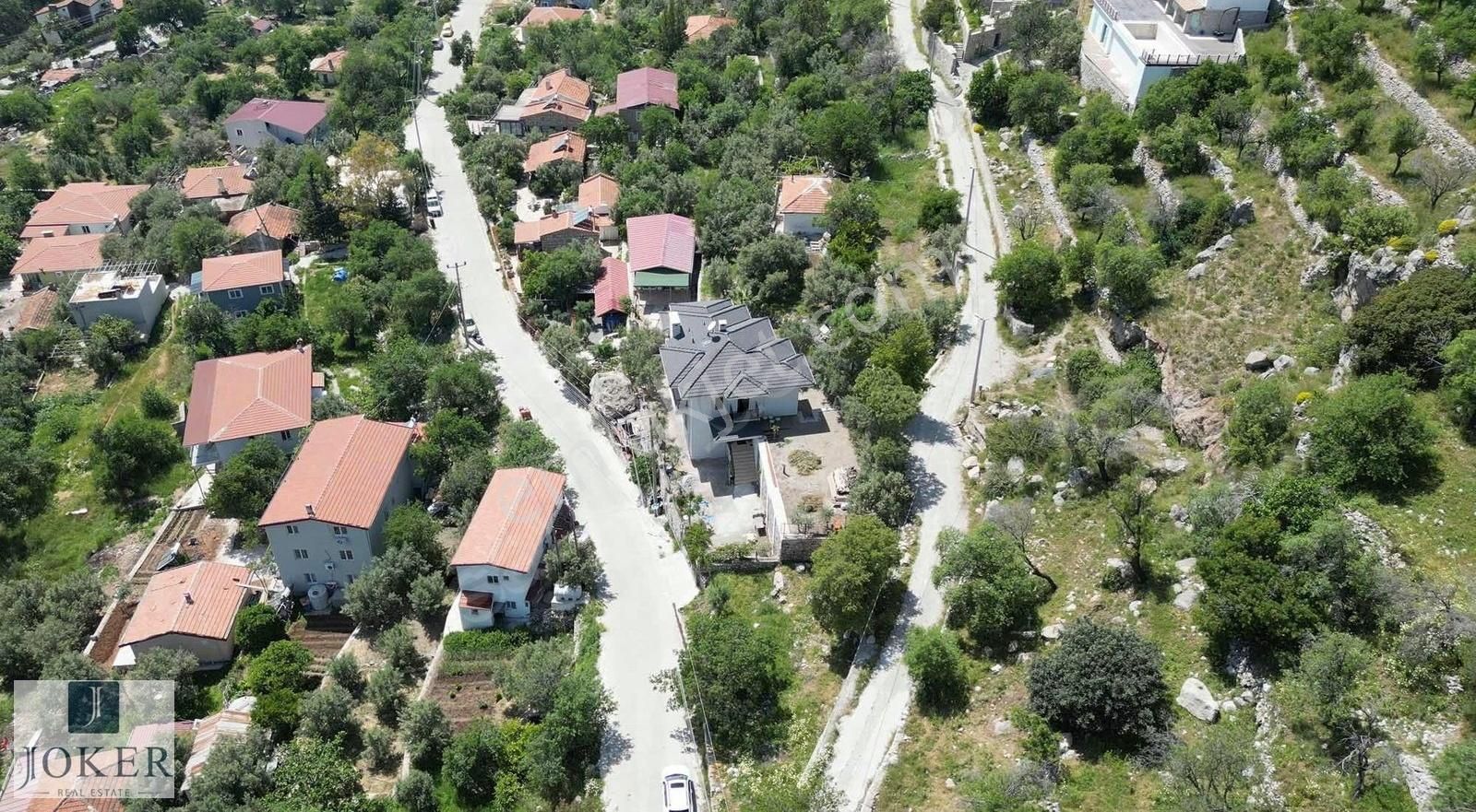 Joker: Marmaris Söğüt Deniz Manzaralı Yol Cephe Yaşam Alanı - Görsel 17